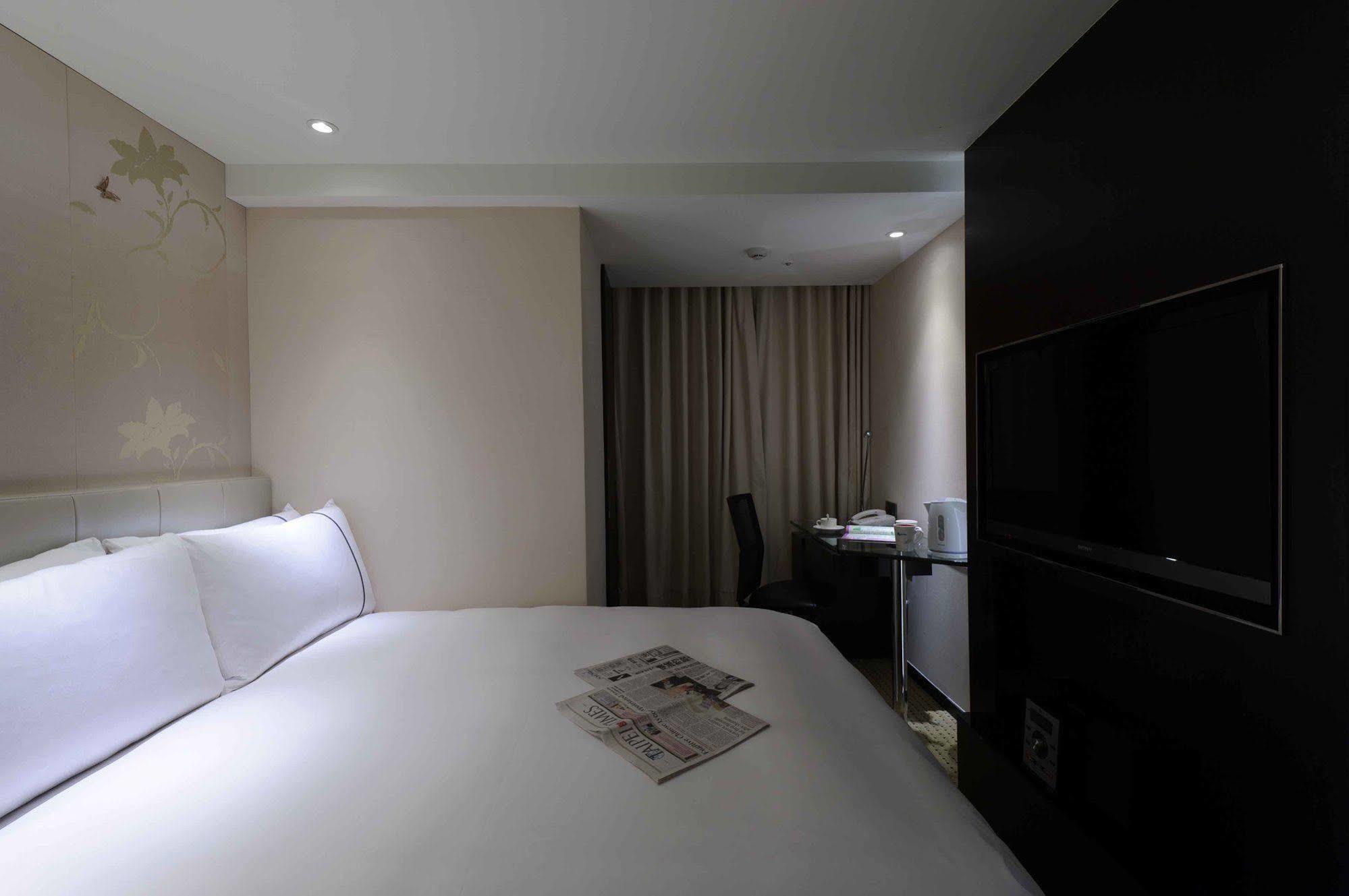K Hotel Taipei Dunnan Luaran gambar